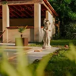 Domaine De La Fee De L'eau - Les Fees Ferienhaus